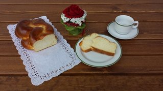 Milchbrot Zopf im Ganzen